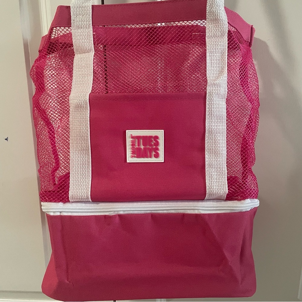 New T-Mobile Tuesday Summer Cooler Tote Bag Pink / White